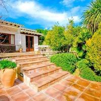 Villa in Spain, Balearic Islands, Palma, 366 sq.m.