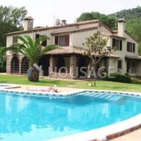 Вилла в Испании, Каталония, Багур