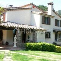 Вилла в Испании, Каталония, Багур