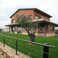 Villa in Spain, Catalunya, Girona, 300 sq.m.