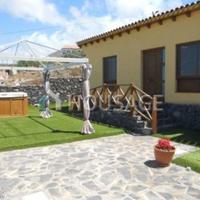 Villa in Spain, Canary Islands, Santa Cruz de Tenerife, 190 sq.m.