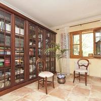 House in Spain, Balearic Islands, Palma, 250 sq.m.