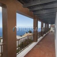 House in Spain, Canary Islands, Santa Cruz de Tenerife, 384 sq.m.