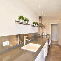 Flat in Spain, Balearic Islands, Palma, 160 sq.m.