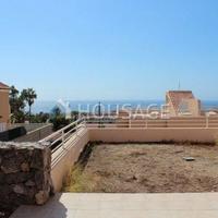 Townhouse in Spain, Canary Islands, Santa Cruz de Tenerife, 215 sq.m.