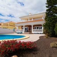 Вилла в Испании, Канарские Острова, Санта-Крус-де-Тенерифе, 694 кв.м.