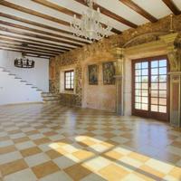 Villa in Spain, Balearic Islands, Palma, 1145 sq.m.