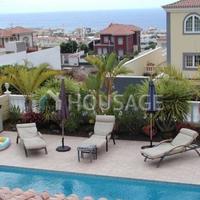 Villa in Spain, Canary Islands, Santa Cruz de Tenerife, 540 sq.m.