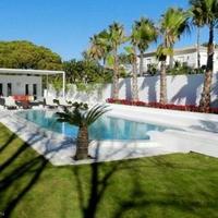 Вилла в Испании, Андалусия, 880 кв.м.