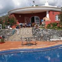 Villa in Spain, Canary Islands, Santa Cruz de Tenerife, 269 sq.m.