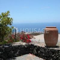 Villa in Spain, Canary Islands, Santa Cruz de Tenerife, 269 sq.m.
