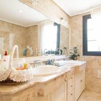 Таунхаус в Испании, Канарские Острова, Санта-Крус-де-Тенерифе, 453 кв.м.