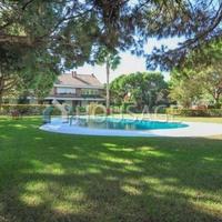 Таунхаус в Испании, Каталония, Барселона, 290 кв.м.