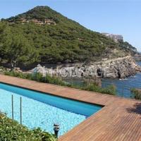 Вилла в Испании, Каталония, Жирона, 680 кв.м.