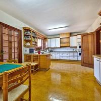 Villa in Spain, Balearic Islands, Palma, 700 sq.m.