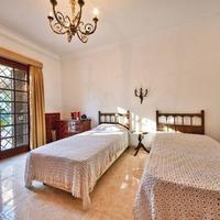 Villa in Spain, Balearic Islands, Palma, 700 sq.m.