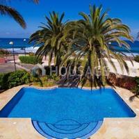 Villa in Spain, Canary Islands, Santa Cruz de Tenerife, 1279 sq.m.