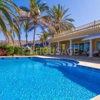 Villa in Spain, Canary Islands, Santa Cruz de Tenerife, 1279 sq.m.