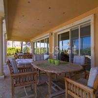 Villa in Spain, Canary Islands, Santa Cruz de Tenerife, 1279 sq.m.