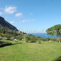 Villa in Spain, Canary Islands, Santa Cruz de Tenerife, 300 sq.m.