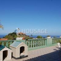 Villa in Spain, Canary Islands, Santa Cruz de Tenerife, 300 sq.m.