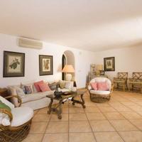 Villa in Spain, Balearic Islands, Palma, 612 sq.m.