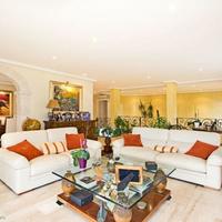 Villa in Spain, Balearic Islands, Palma, 440 sq.m.