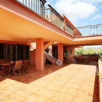 Villa in Spain, Balearic Islands, Palma, 396 sq.m.