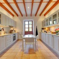 Вилла в Испании, Балеарские Острова, Пальма, 666 кв.м.