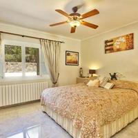 Villa in Spain, Balearic Islands, Palma, 160 sq.m.