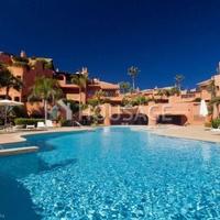 Apartment in Spain, Andalucia, 293 sq.m.