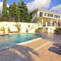 Villa in Spain, Balearic Islands, Palma, 648 sq.m.