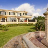 Villa in Spain, Balearic Islands, Palma, 648 sq.m.