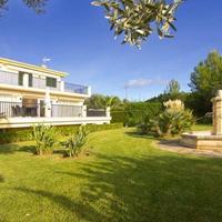 Villa in Spain, Balearic Islands, Palma, 648 sq.m.