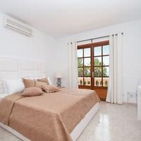 Villa in Spain, Balearic Islands, Palma, 293 sq.m.