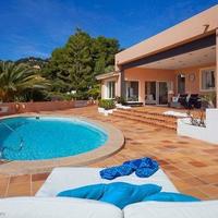 Villa in Spain, Balearic Islands, Palma, 450 sq.m.