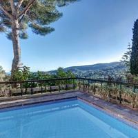 Villa in Spain, Balearic Islands, Palma, 448 sq.m.