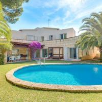 Villa in Spain, Balearic Islands, Palma, 250 sq.m.
