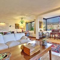 Flat in Spain, Balearic Islands, Palma, 186 sq.m.