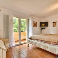 Villa in Spain, Balearic Islands, Palma, 300 sq.m.