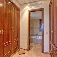 Villa in Spain, Balearic Islands, Palma, 263 sq.m.