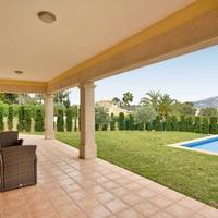 Villa in Spain, Balearic Islands, Palma, 400 sq.m.