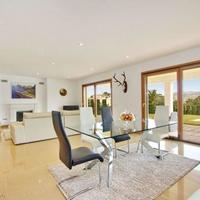 Villa in Spain, Balearic Islands, Palma, 400 sq.m.