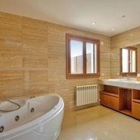 Villa in Spain, Balearic Islands, Palma, 400 sq.m.