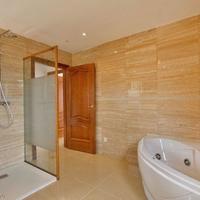 Villa in Spain, Balearic Islands, Palma, 400 sq.m.