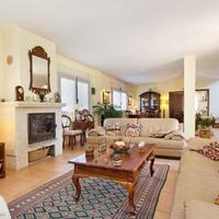 Villa in Spain, Balearic Islands, Palma, 308 sq.m.