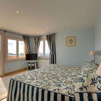 Villa in Spain, Balearic Islands, Palma, 355 sq.m.