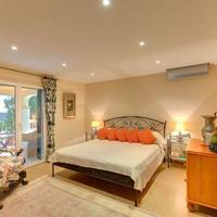 Villa in Spain, Balearic Islands, Palma, 355 sq.m.