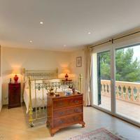 Villa in Spain, Balearic Islands, Palma, 355 sq.m.