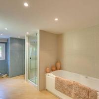 Villa in Spain, Balearic Islands, Palma, 355 sq.m.